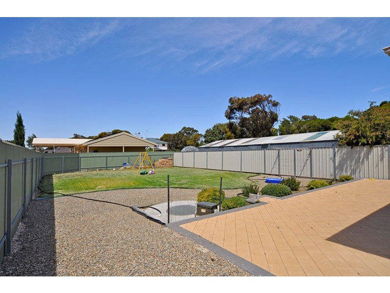 18 Osborne Street, Goolwa North SA 5214