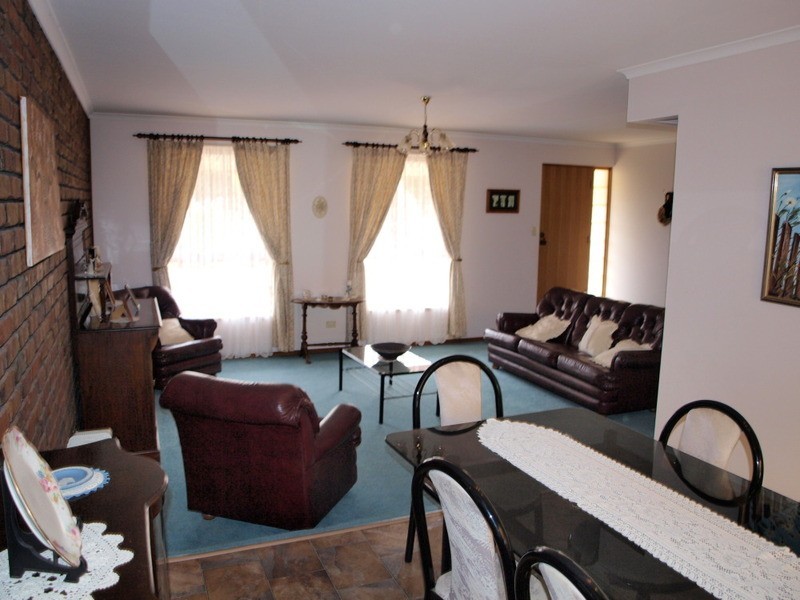 9 Richards  Street, Goolwa SA 5214