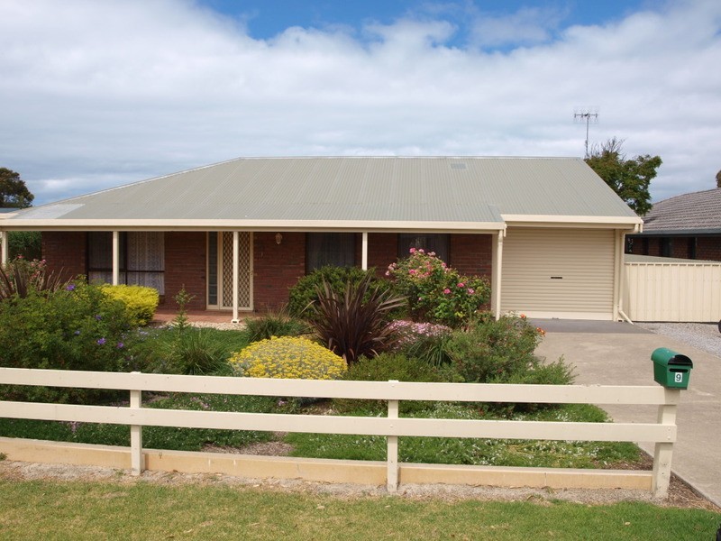 9 Richards  Street, Goolwa SA 5214