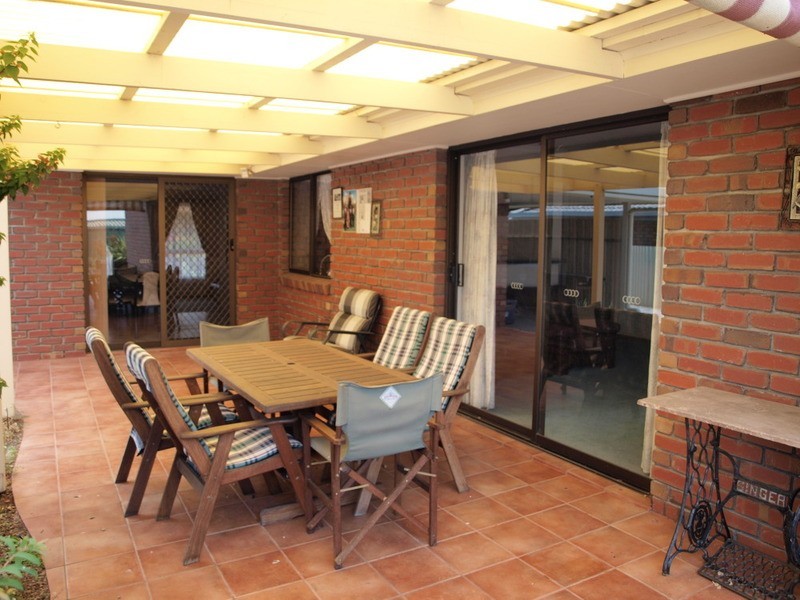 9 Richards  Street, Goolwa SA 5214