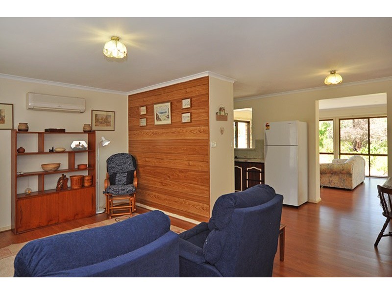 6  Surrey  Avenue, Victor Harbor SA 5211