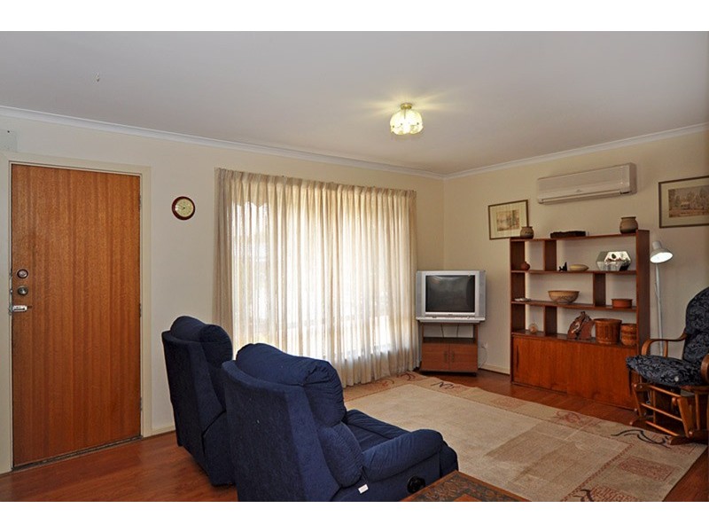 6  Surrey  Avenue, Victor Harbor SA 5211