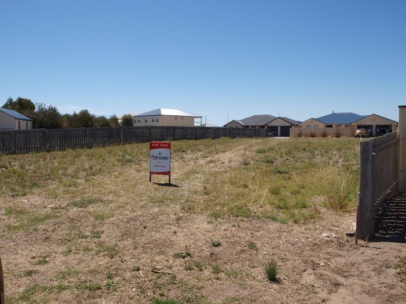 9  Ariel  Court, Hindmarsh Island SA 5214