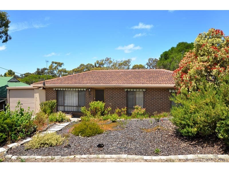 6 Surrey  Avenue, Victor Harbor SA 5211