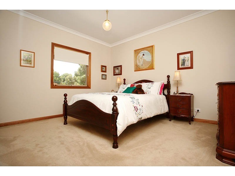 22 Batson  Parade, Hindmarsh Island SA 5214