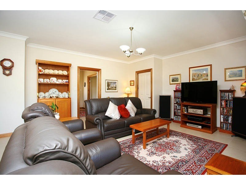 22 Batson  Parade, Hindmarsh Island SA 5214
