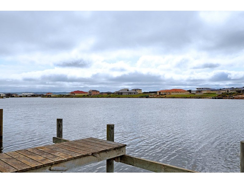36 Wentworth Parade, Hindmarsh Island SA 5214