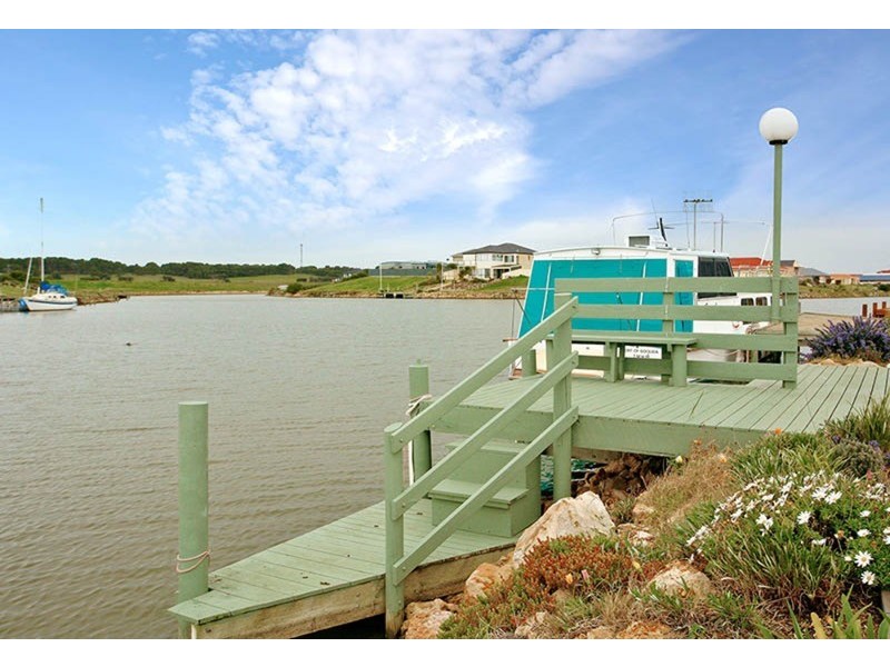 139  Wentworth  Parade, Hindmarsh Island SA 5214