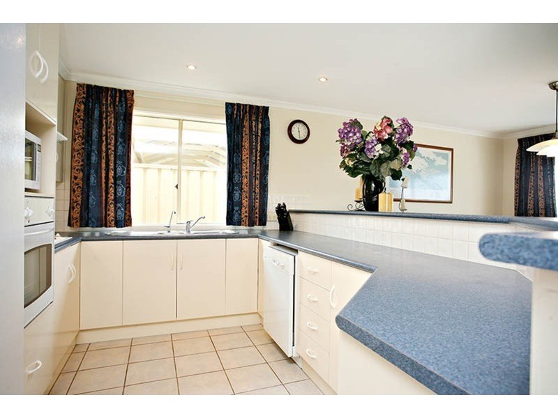 139  Wentworth  Parade, Hindmarsh Island SA 5214