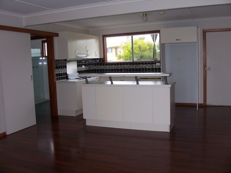 33 Castle Avenue, Goolwa Beach SA 5214