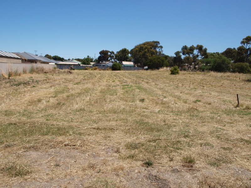 19  Chrystal  Street, Goolwa SA 5214