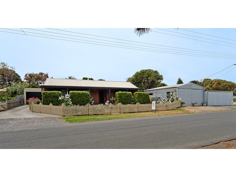 32 Cave  Street, Goolwa SA 5214