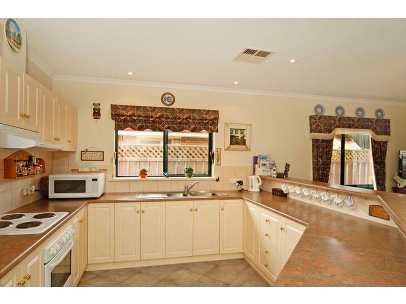 4C Chrystal Street, Goolwa SA 5214