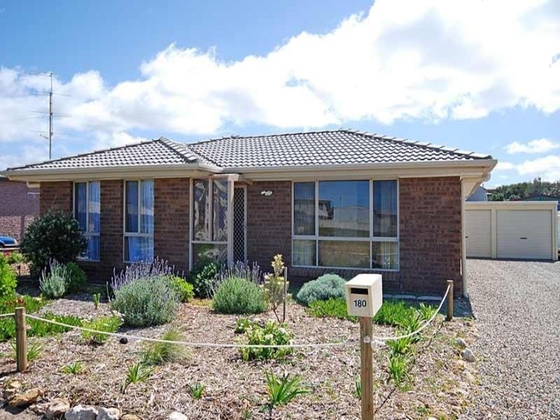 180 Newell  Avenue, Middleton SA 5213