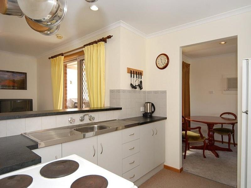 180 Newell  Avenue, Middleton SA 5213