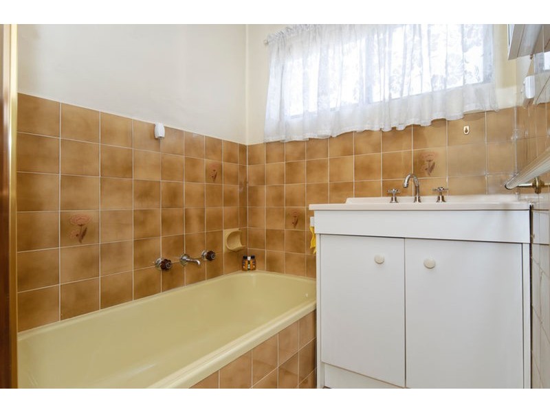 4 Davies  Street, Goolwa SA 5214