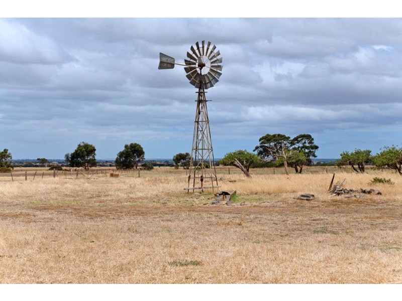 25  Brookdale  Road, Strathalbyn SA 5255