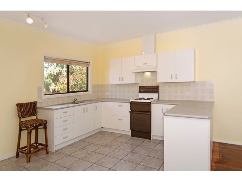 30  – 32  Sidney  Parade, Hindmarsh Island SA 5214
