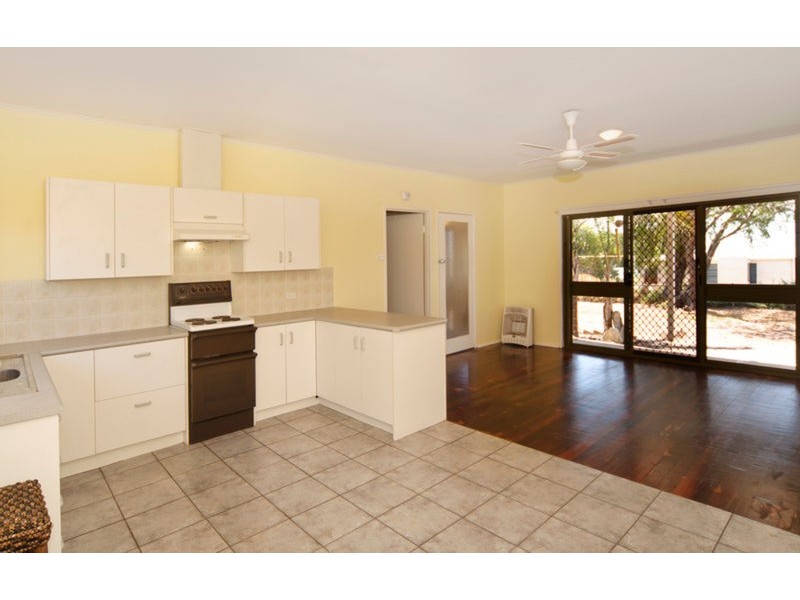 30  – 32  Sidney  Parade, Hindmarsh Island SA 5214