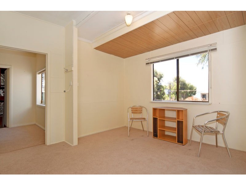 30  – 32  Sidney  Parade, Hindmarsh Island SA 5214