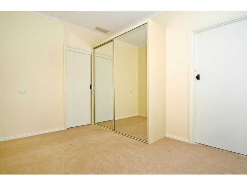 30  – 32  Sidney  Parade, Hindmarsh Island SA 5214