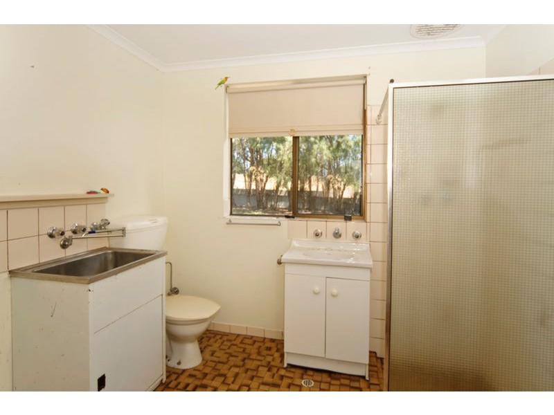 30  – 32  Sidney  Parade, Hindmarsh Island SA 5214