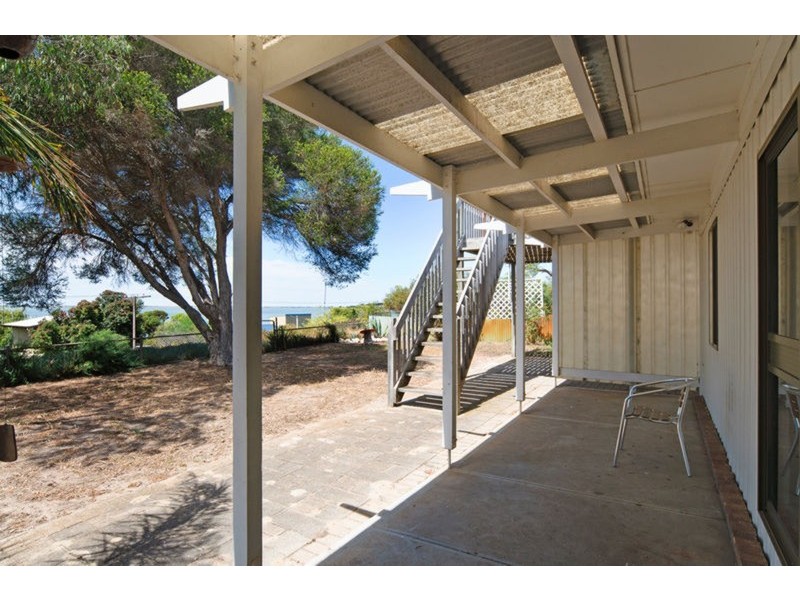 30  – 32  Sidney  Parade, Hindmarsh Island SA 5214