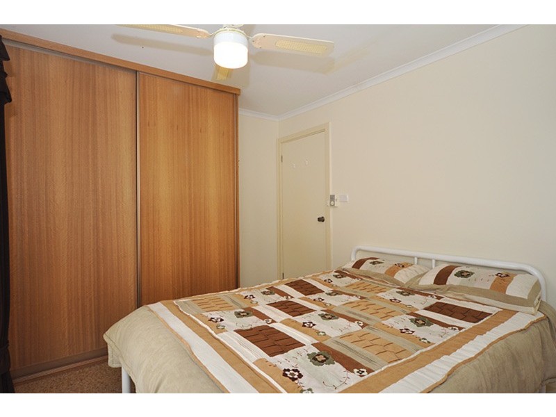 6 Surrey  Avenue, Victor Harbor SA 5211