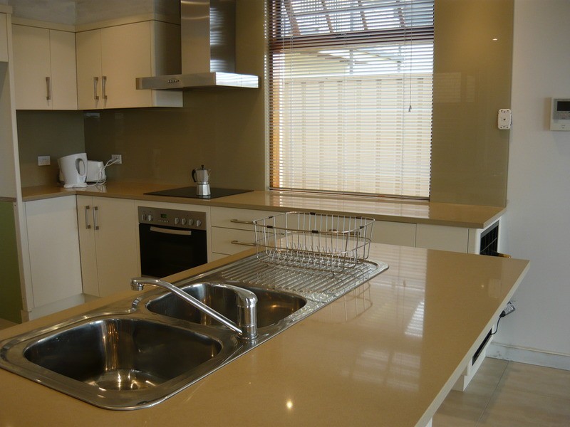 30 Britannia Parade, Hindmarsh Island SA 5214