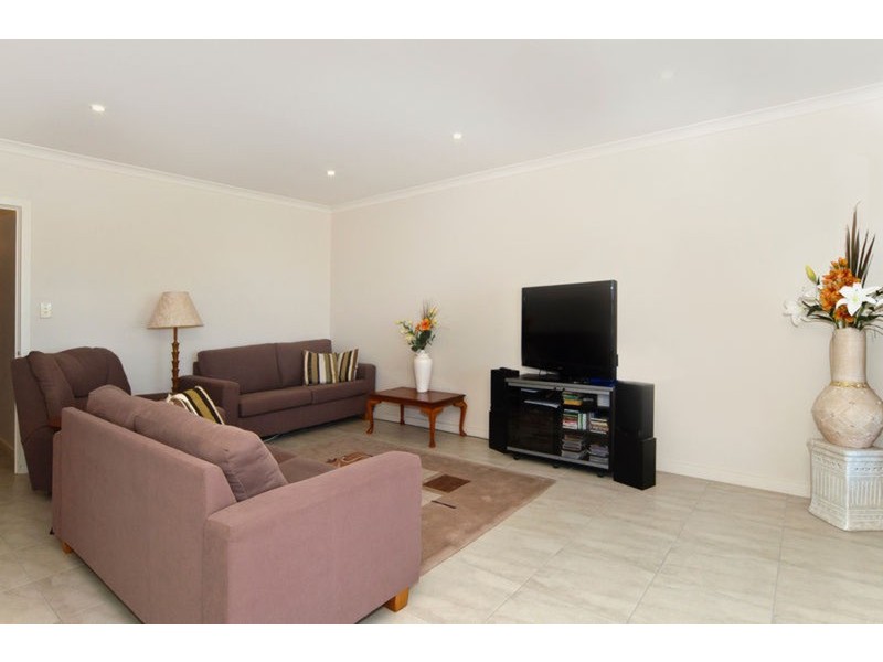 31  Wentworth  Parade, Hindmarsh Island SA 5214