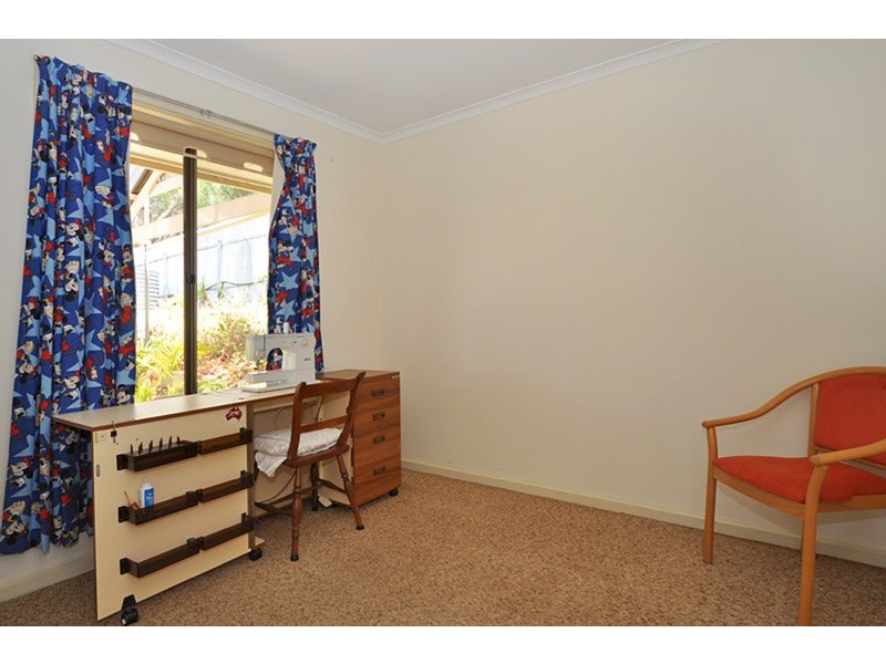 6  Surrey  Avenue, Victor Harbor SA 5211