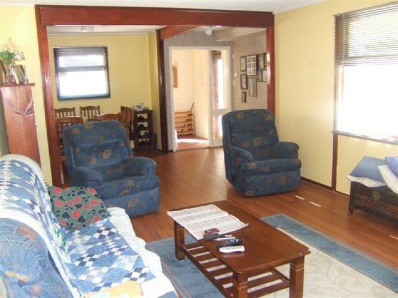 14 Haslam Crescent, Elizabeth Vale SA 5112