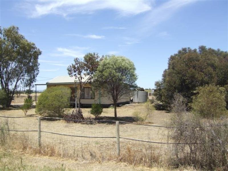 4 Gawler River Road, Two Wells SA 5501