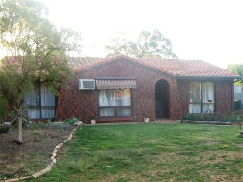 8 McDonnell Terrace, Evanston Gardens SA 5116