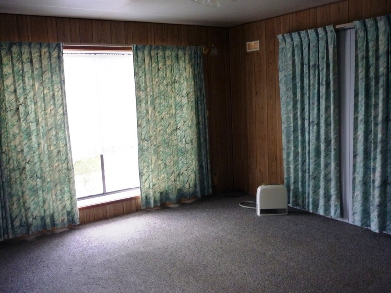 61 Fourth Avenue, Hillier SA 5116