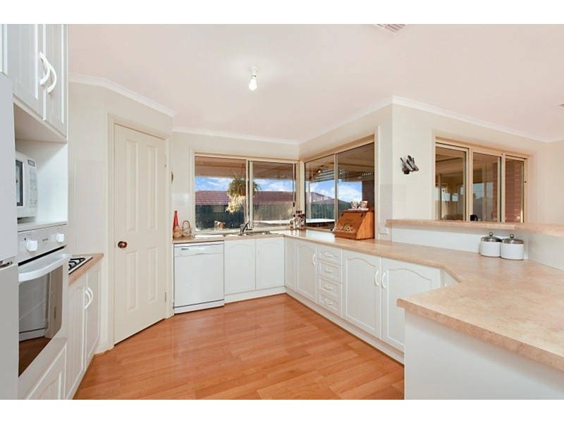 6 Keane Court, Evanston Park SA 5116