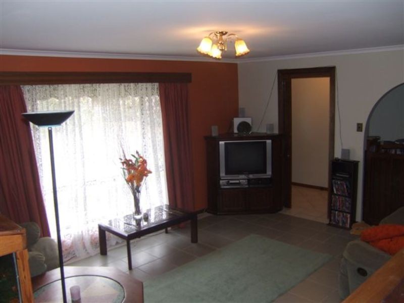 5 Russell Street, Evanston Park SA 5116