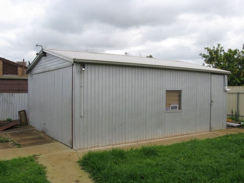 15 Carcoola Road, Munno Para SA 5115