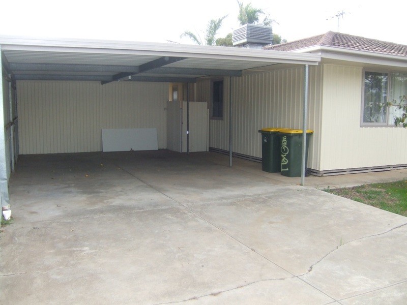 1 Gum Crescent, Gawler West SA 5118