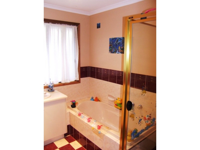 6 Maxwell Court, Evanston Park SA 5116