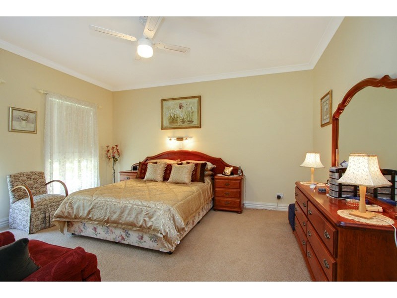 1 Bagot Court, Evanston Park SA 5116