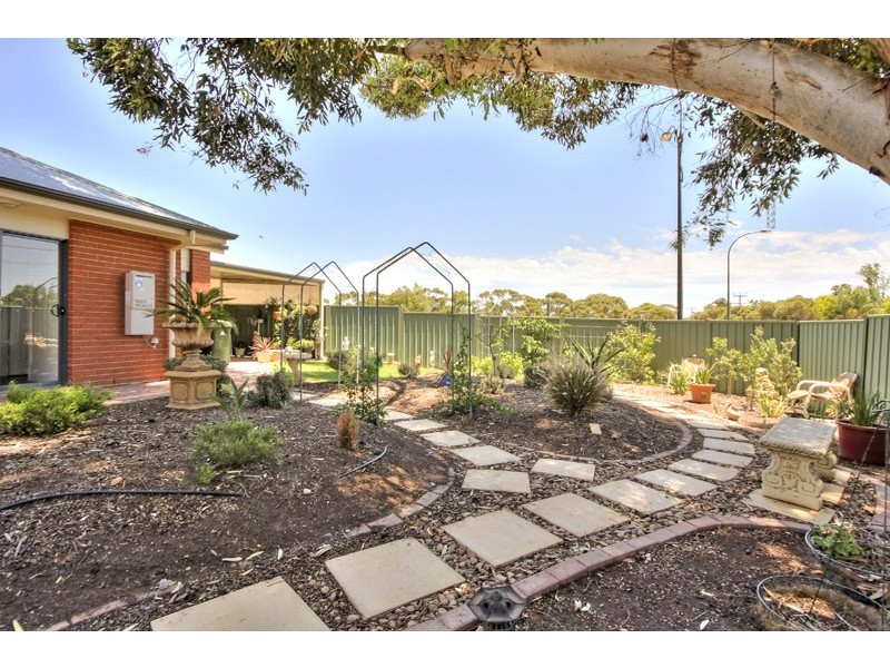 1 Bagot Court, Evanston Park SA 5116