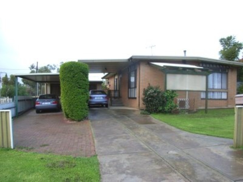 10 Montrose Street, Para Hills SA 5096
