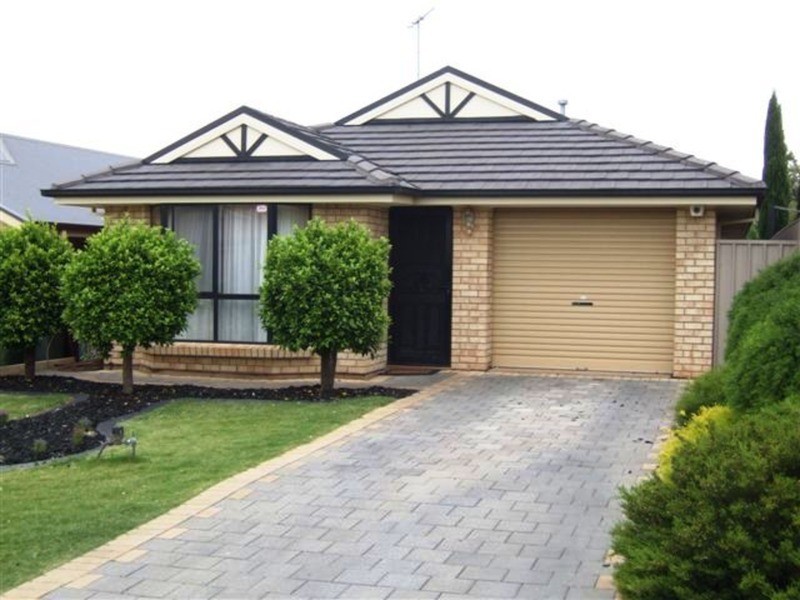 6 Maxwell Court, Evanston Park SA 5116