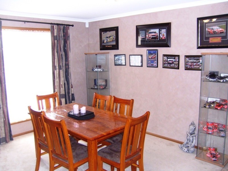 6 Maxwell Court, Evanston Park SA 5116