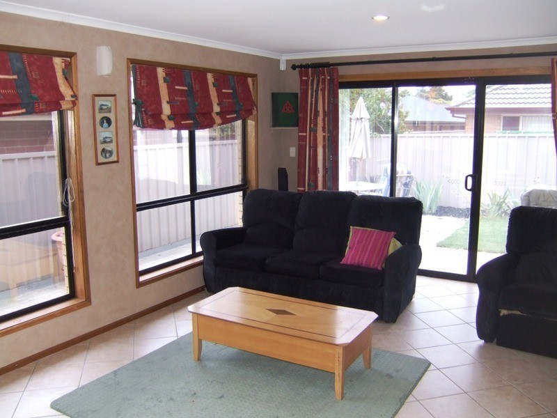 6 Maxwell Court, Evanston Park SA 5116