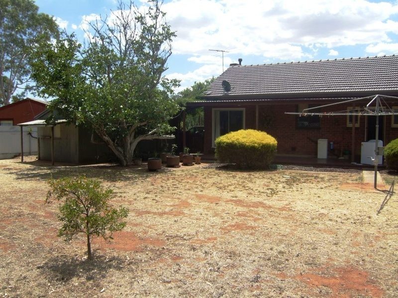 4 Upton Street, Elizabeth Vale SA 5112