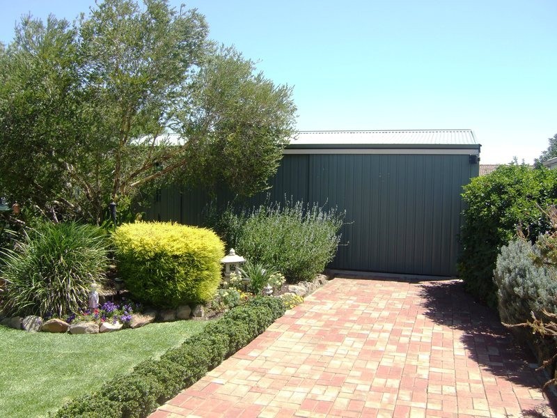 11 Causby Crescent, Willaston SA 5118