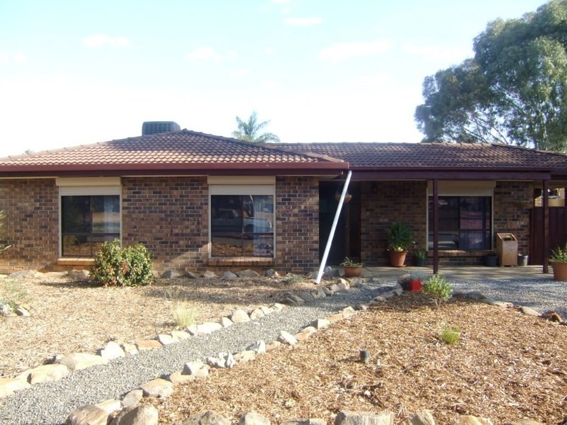 9 McDonnell Terrace, Evanston Gardens SA 5116