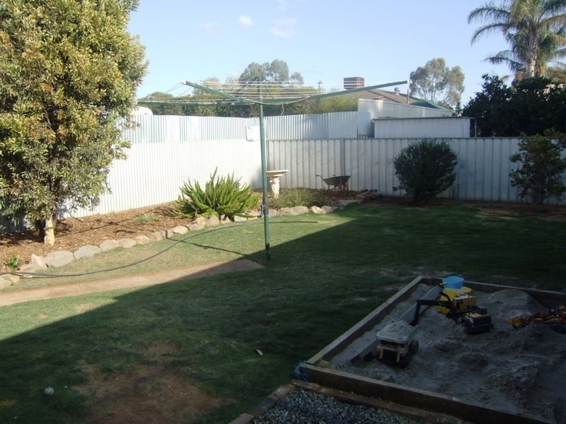 9 McDonnell Terrace, Evanston Gardens SA 5116